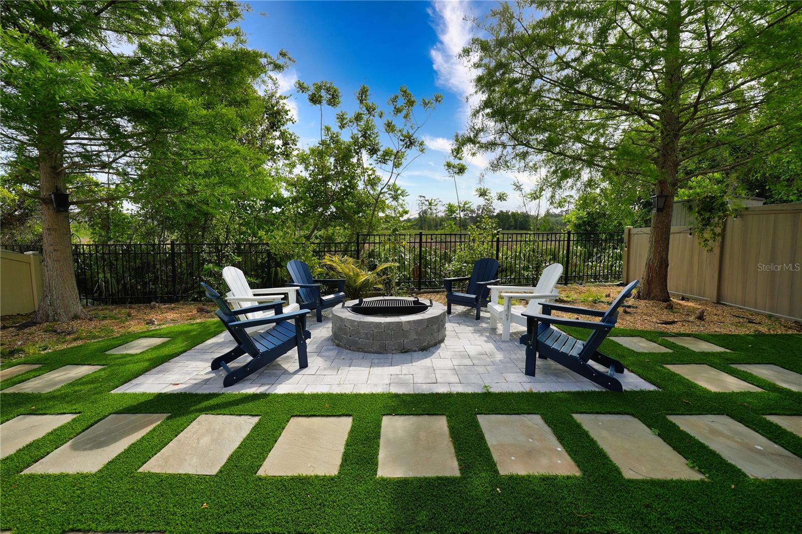 Image 22 of 60 For 594 Windy Pine Way