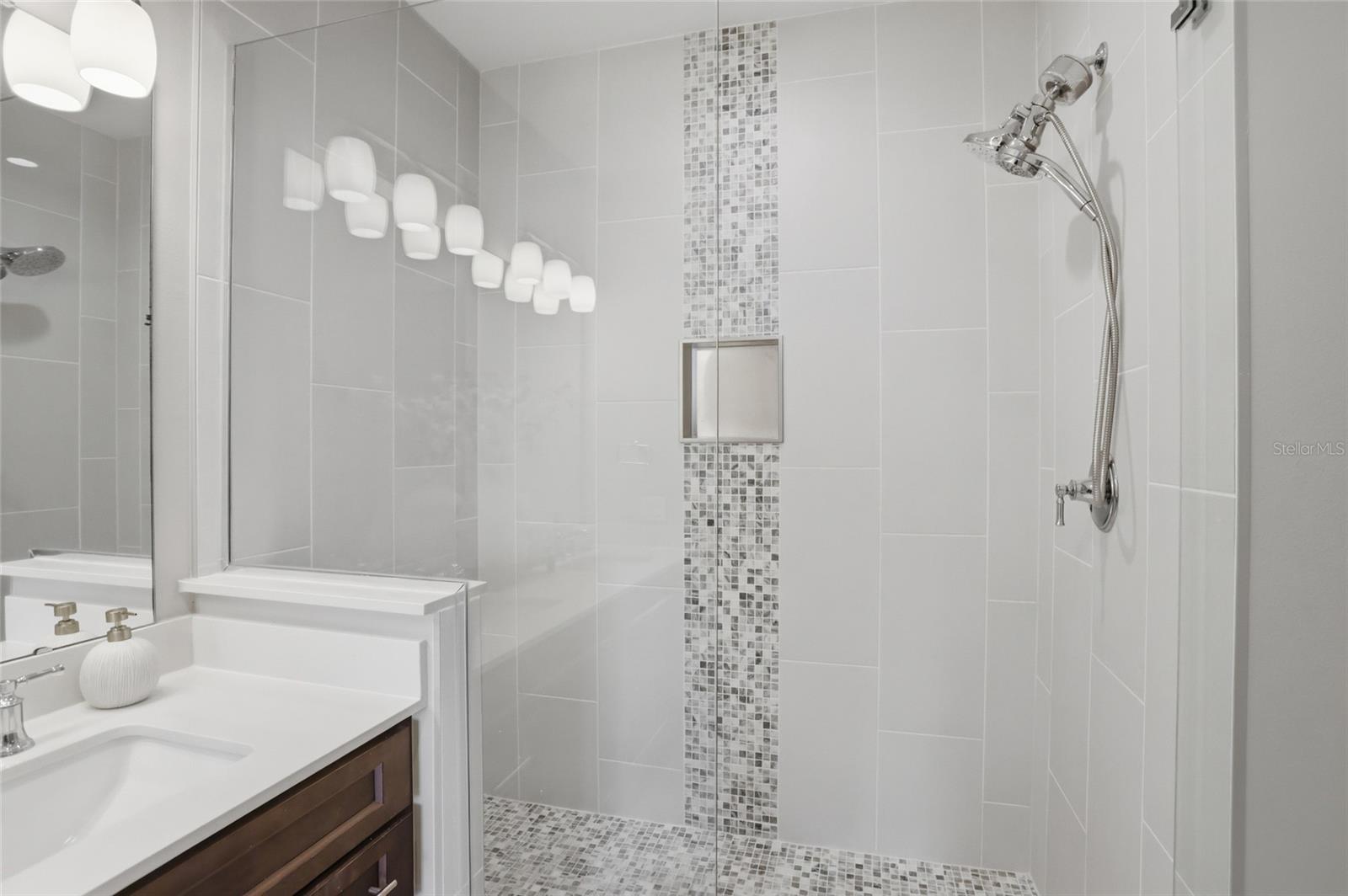 Image 27 of 58 For 16300 County Road 455  714