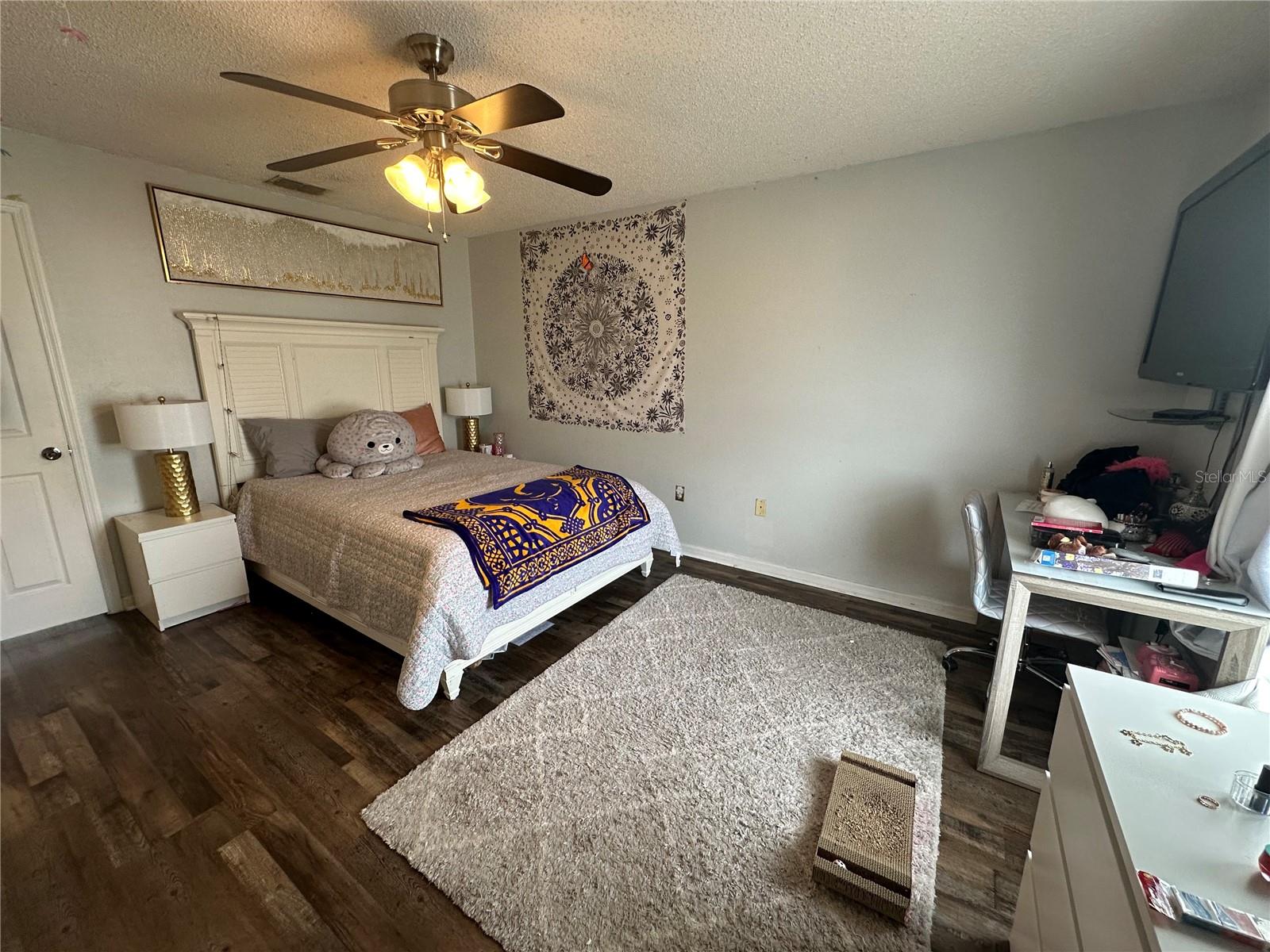 Image 20 of 39 For 102 Wheatfield Circle