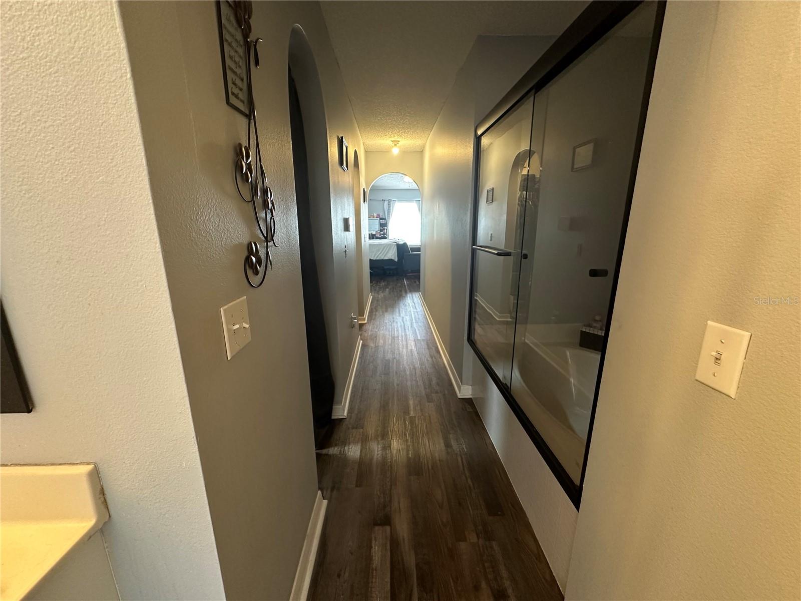 Image 32 of 39 For 102 Wheatfield Circle