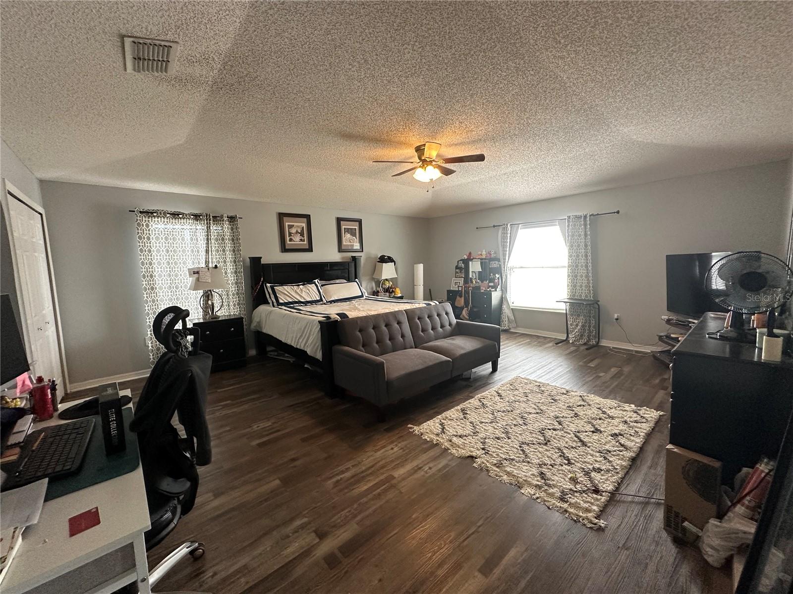 Image 34 of 39 For 102 Wheatfield Circle