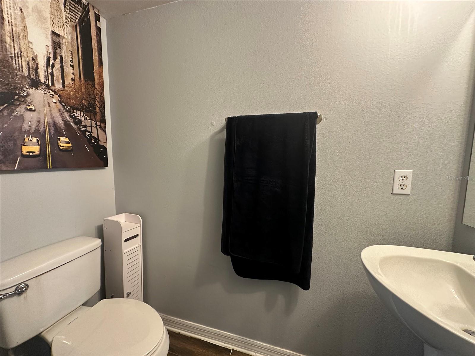 Image 35 of 39 For 102 Wheatfield Circle