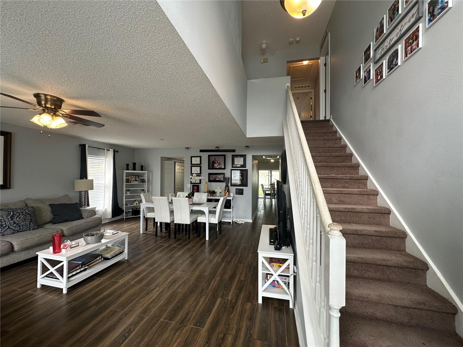 Image 5 of 39 For 102 Wheatfield Circle