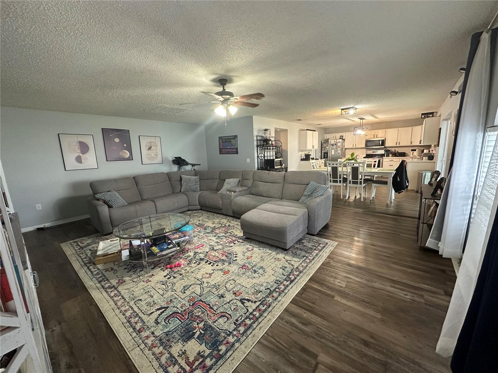 Image 9 of 39 For 102 Wheatfield Circle