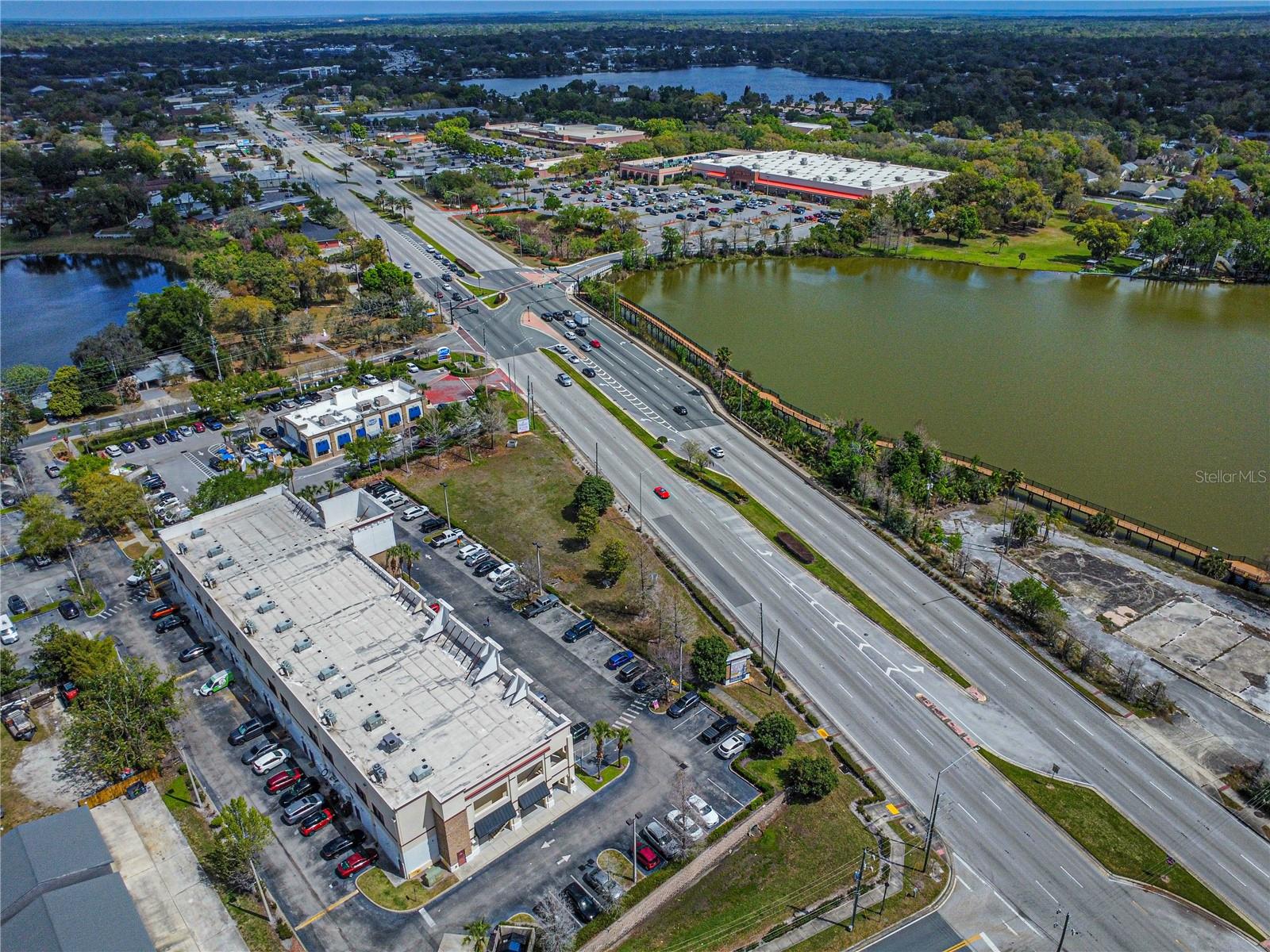 Image 6 of 28 For 82 Concord Drive