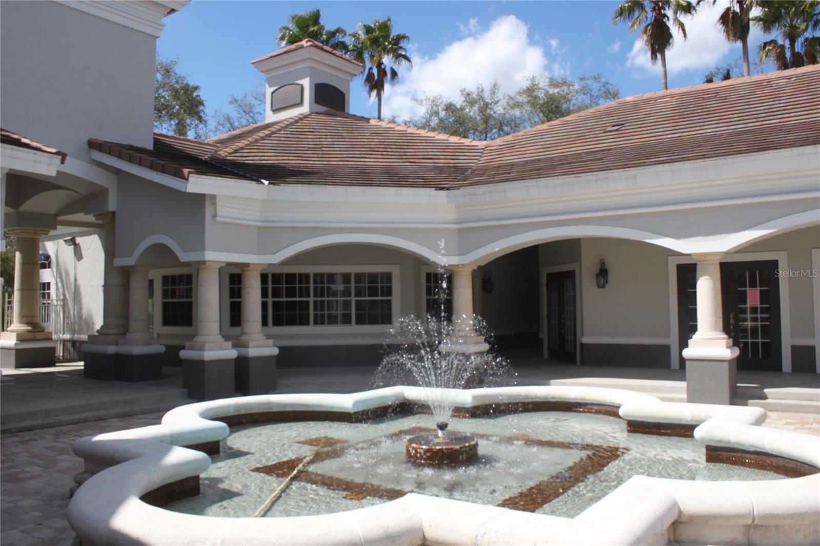 Image 19 of 25 For 13929 Fairway Island Drive 834