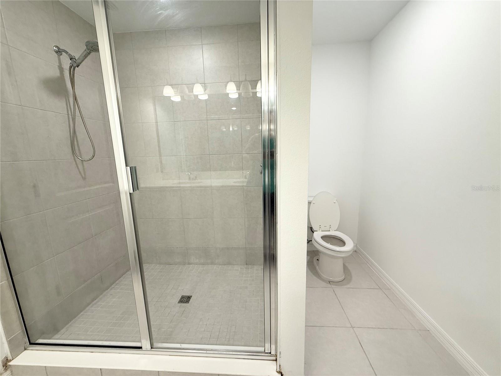 Image 17 of 24 For 1483 Discovery Street