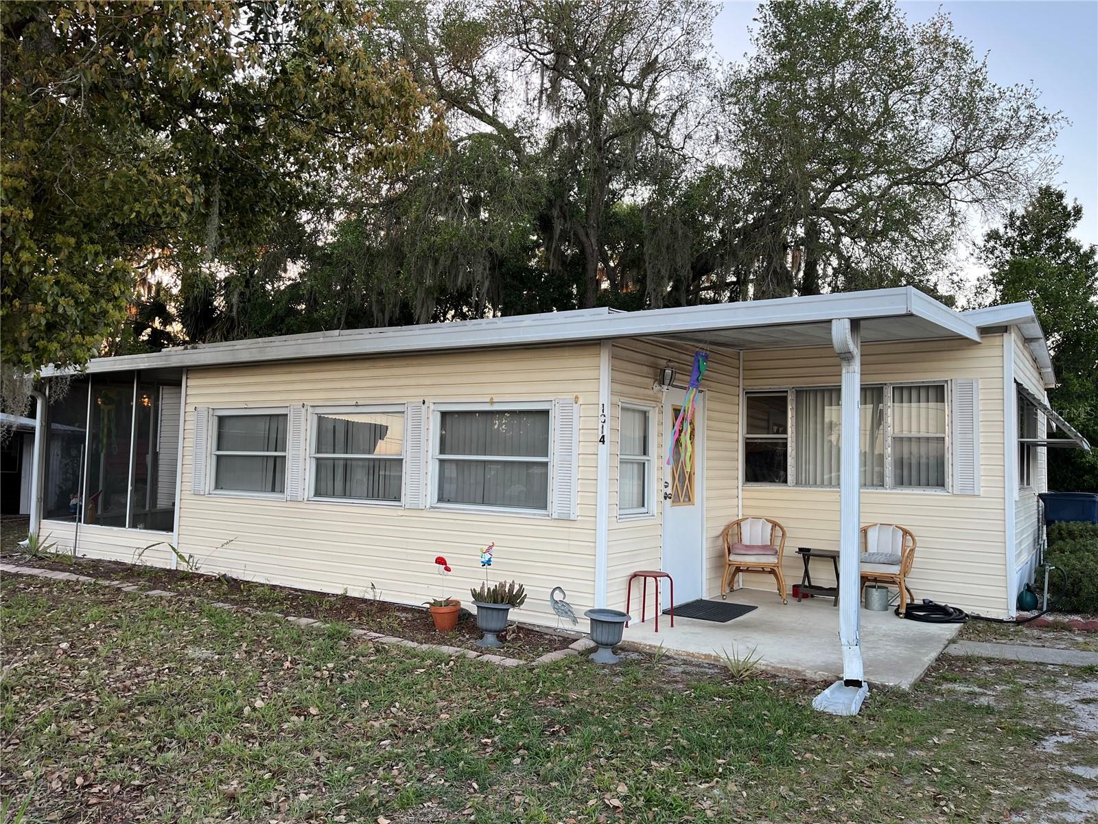 Listing Details for 1314 Westland Drive, TAVARES, FL 32778