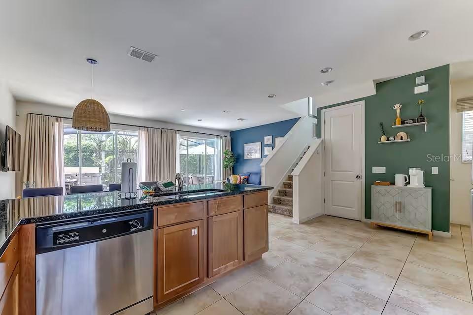 Image 11 of 46 For 2662 Roadster Lane