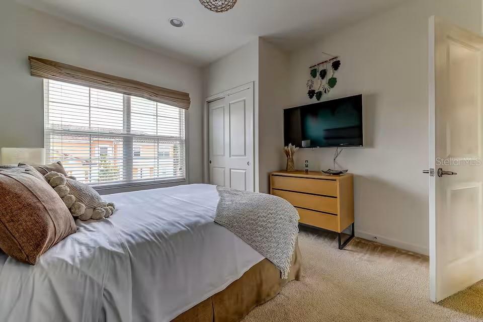 Image 12 of 46 For 2662 Roadster Lane