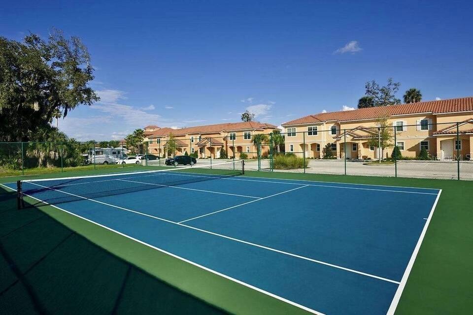 Image 39 of 46 For 2662 Roadster Lane