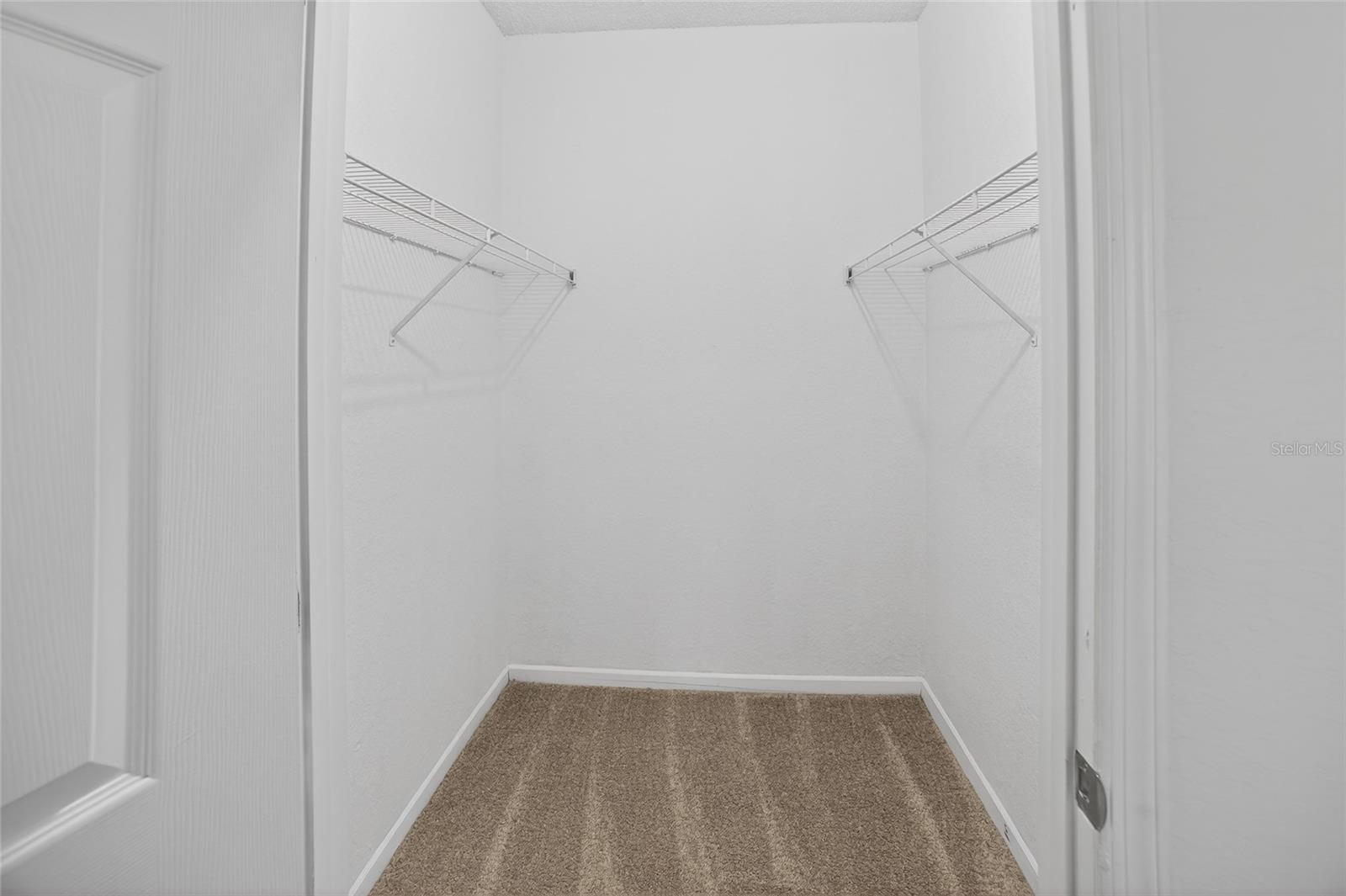 Image 18 of 38 For 13003 Plantation Park Circle 1323