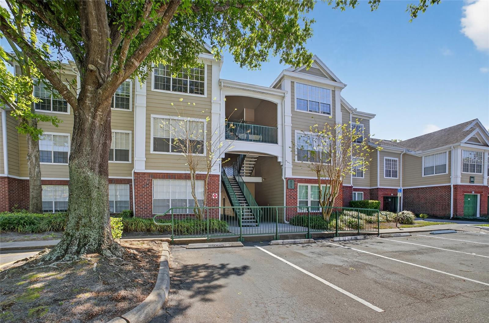 Image 24 of 38 For 13003 Plantation Park Circle 1323