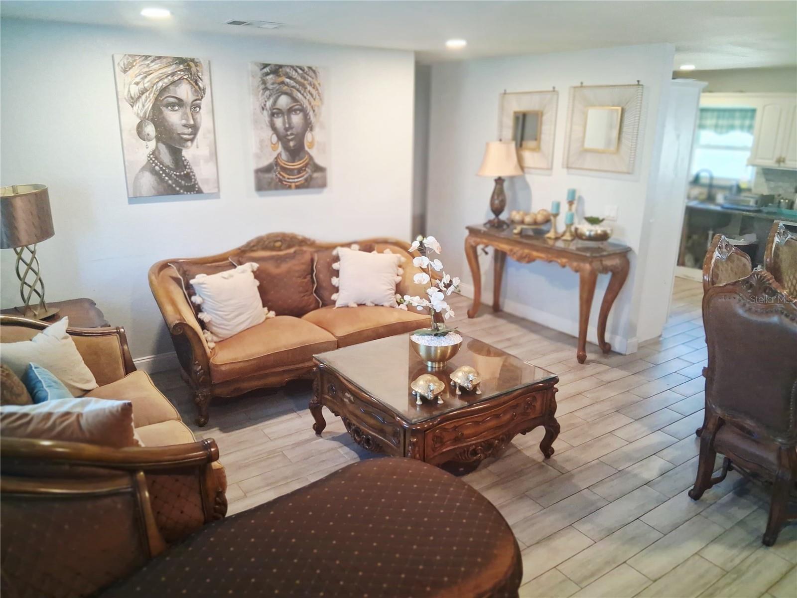 Image 3 of 10 For 1722 Bonneville Drive