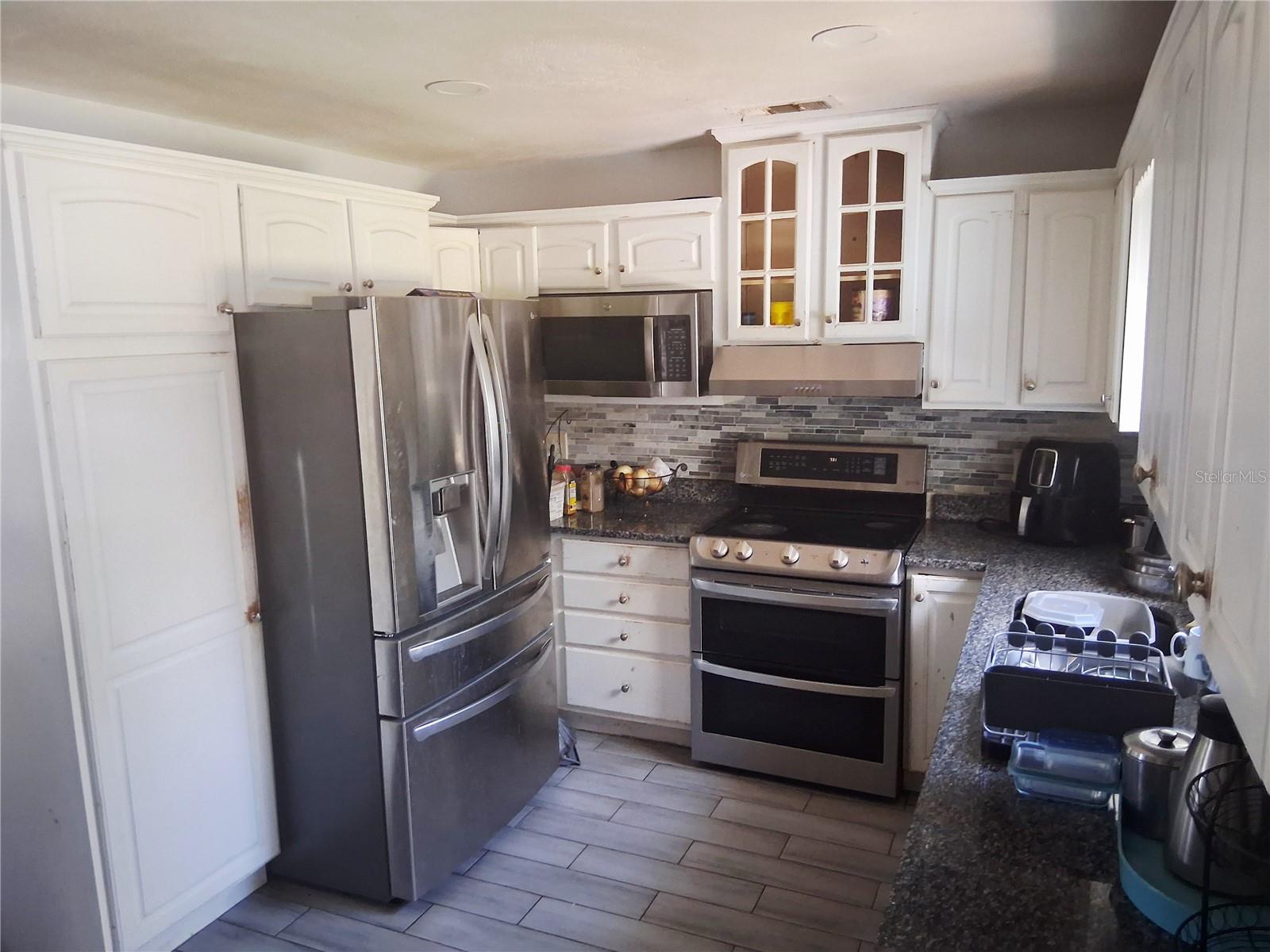 Image 6 of 10 For 1722 Bonneville Drive