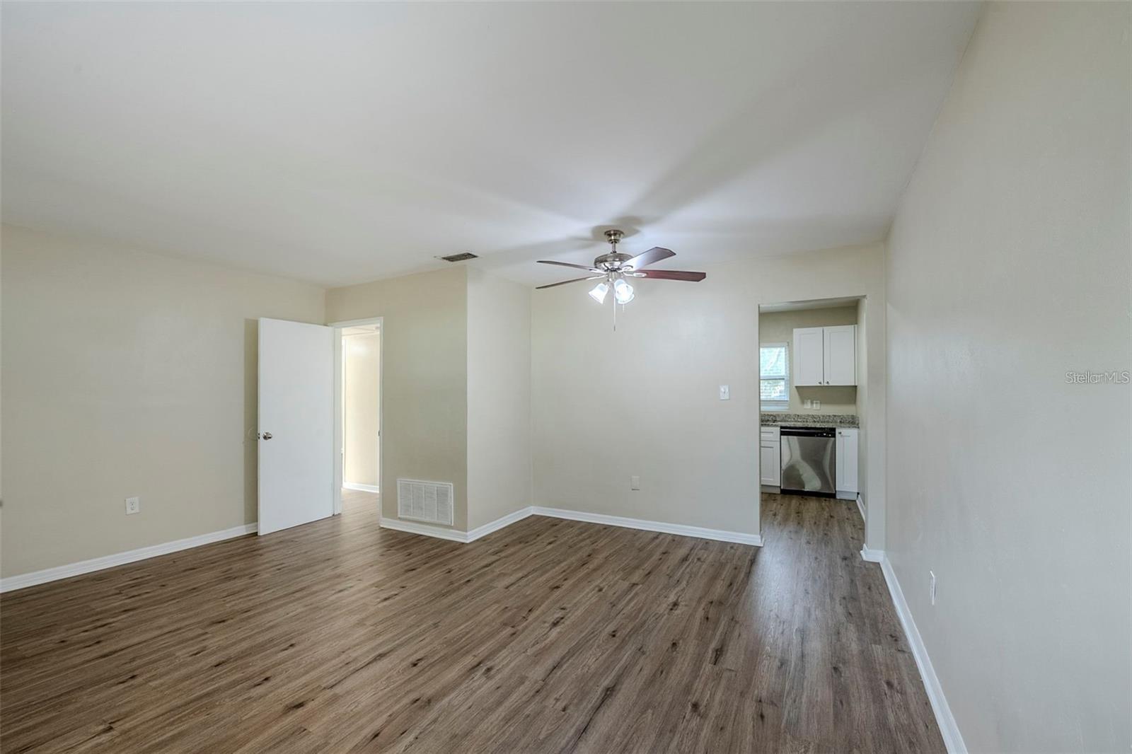 Image 6 of 21 For 5214 Montague Place