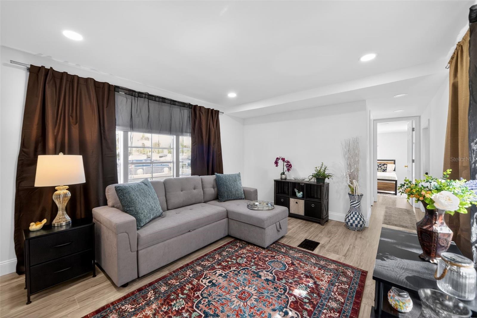 Image 13 of 33 For 2944 Palm Circle