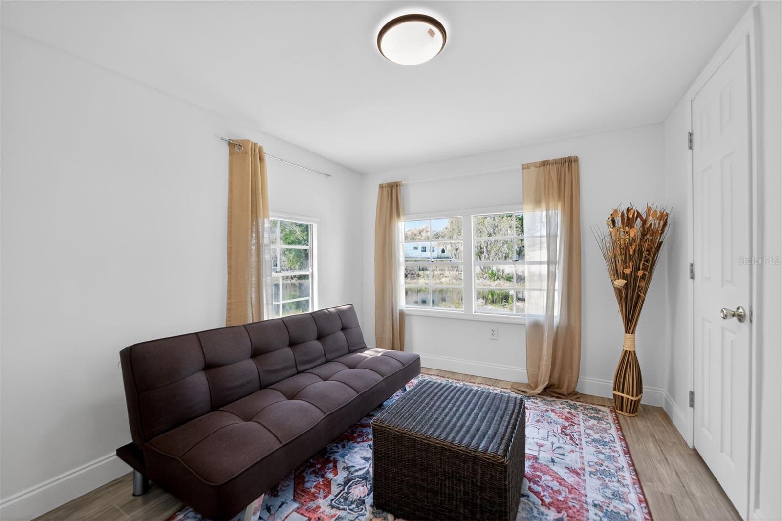 Image 14 of 33 For 2944 Palm Circle