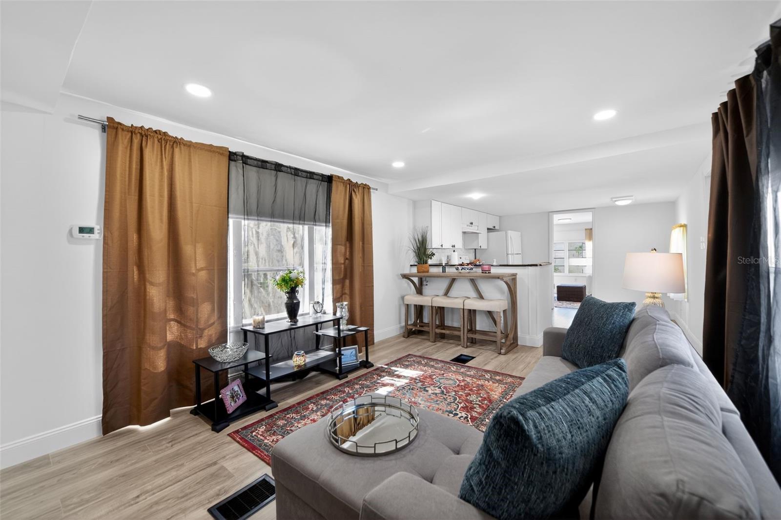 Image 15 of 33 For 2944 Palm Circle