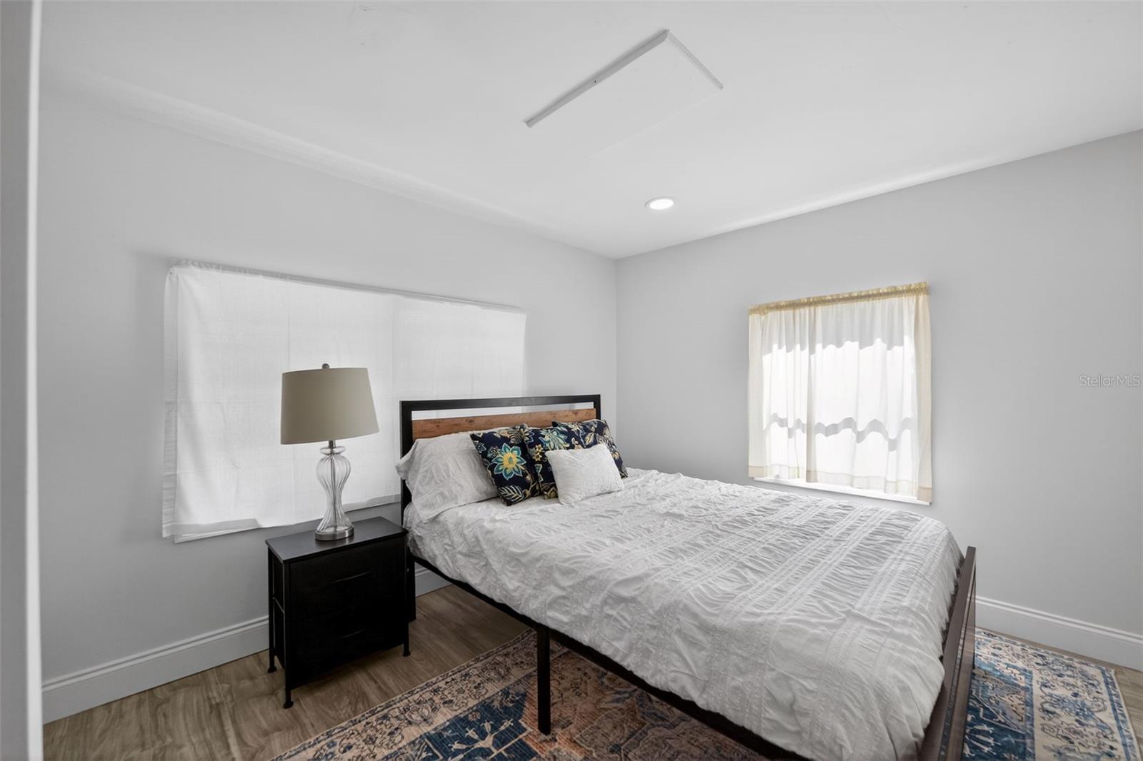 Image 24 of 33 For 2944 Palm Circle