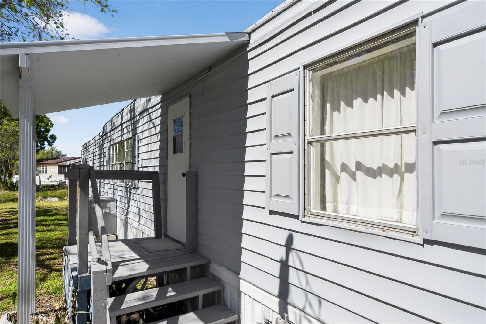 Image 4 of 33 For 2944 Palm Circle