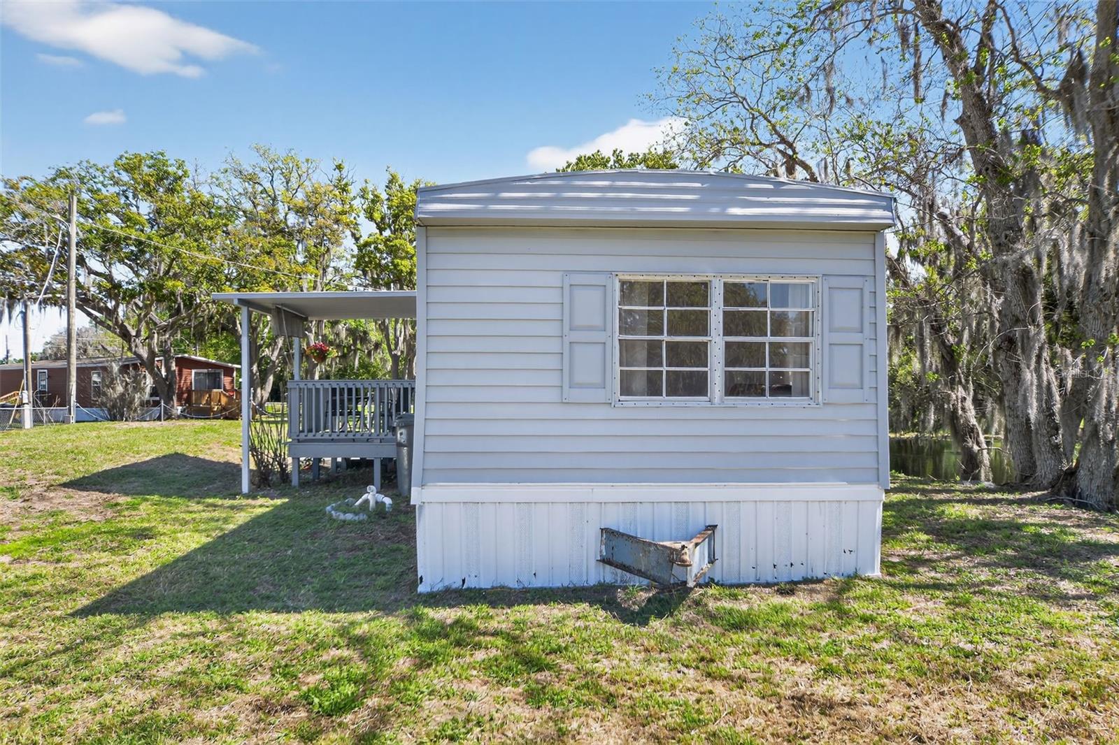 Image 9 of 33 For 2944 Palm Circle