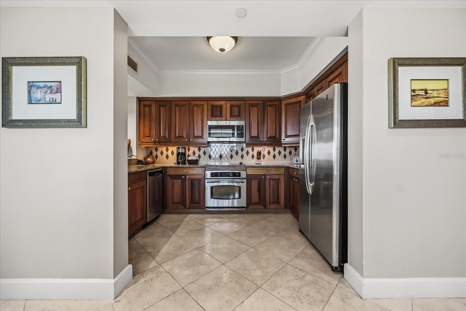 Image 12 of 52 For 7593 Gathering Drive 702