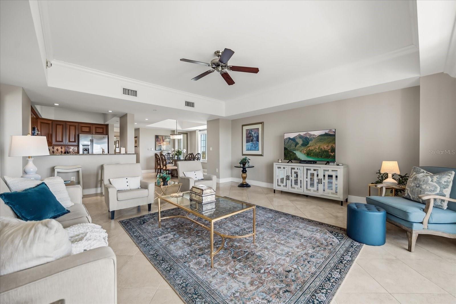 Image 17 of 52 For 7593 Gathering Drive 702