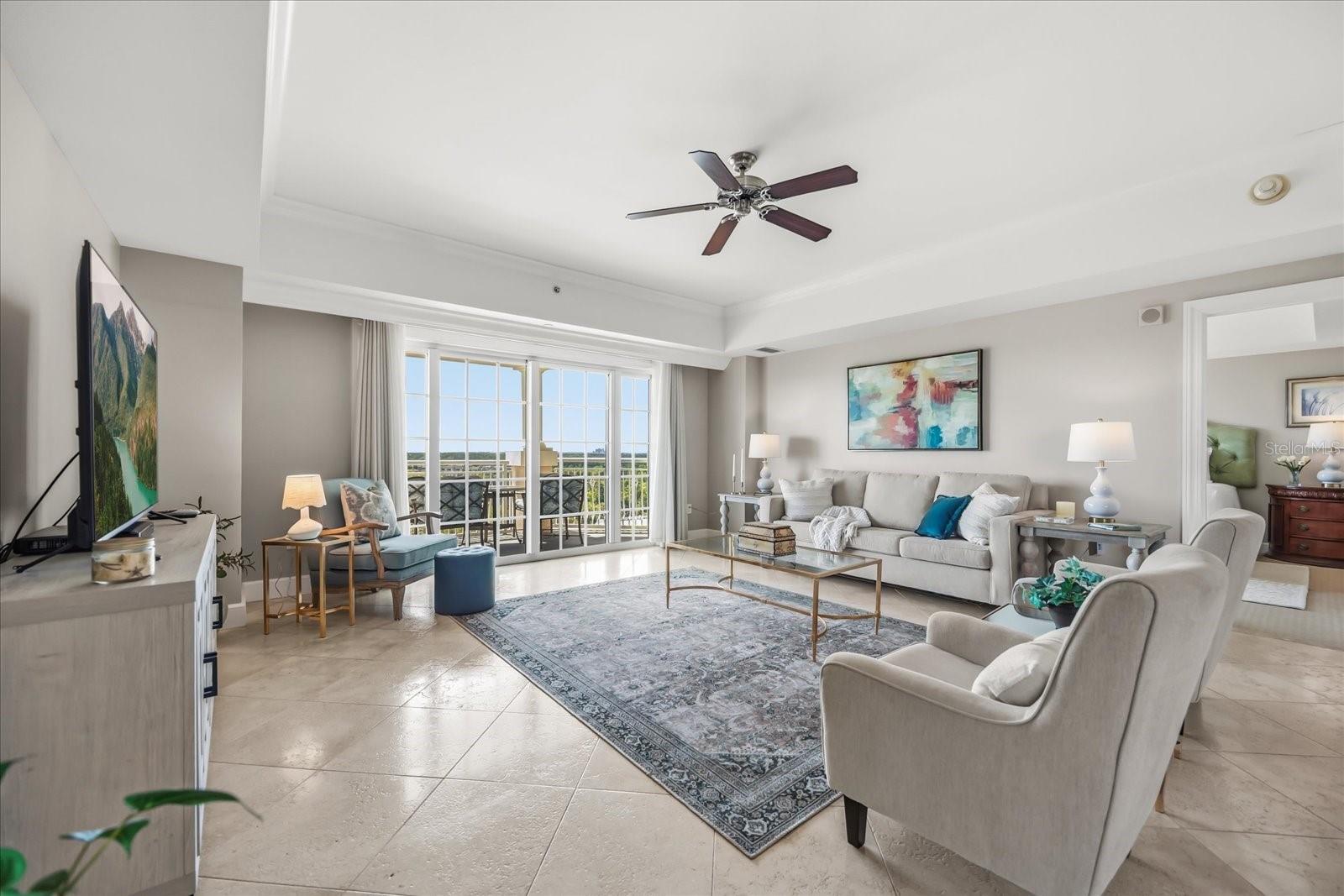 Image 18 of 52 For 7593 Gathering Drive 702