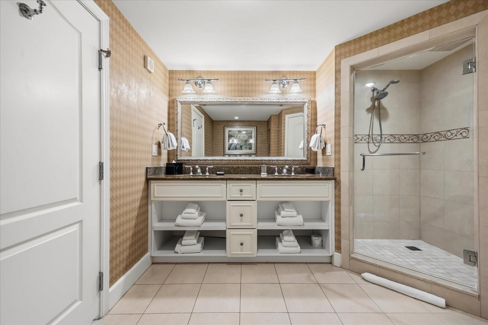 Image 24 of 52 For 7593 Gathering Drive 702