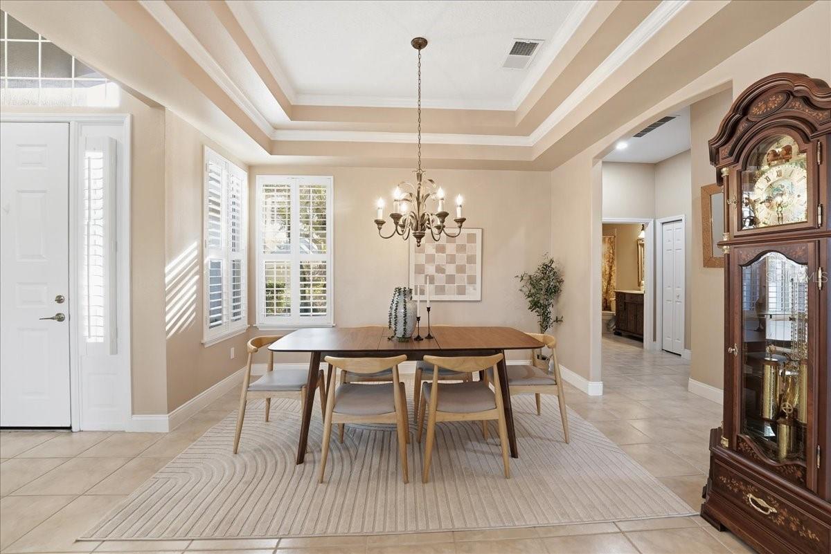 Image 16 of 39 For 10926 Woodchase Circle