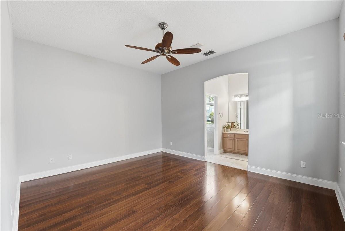 Image 29 of 39 For 10926 Woodchase Circle