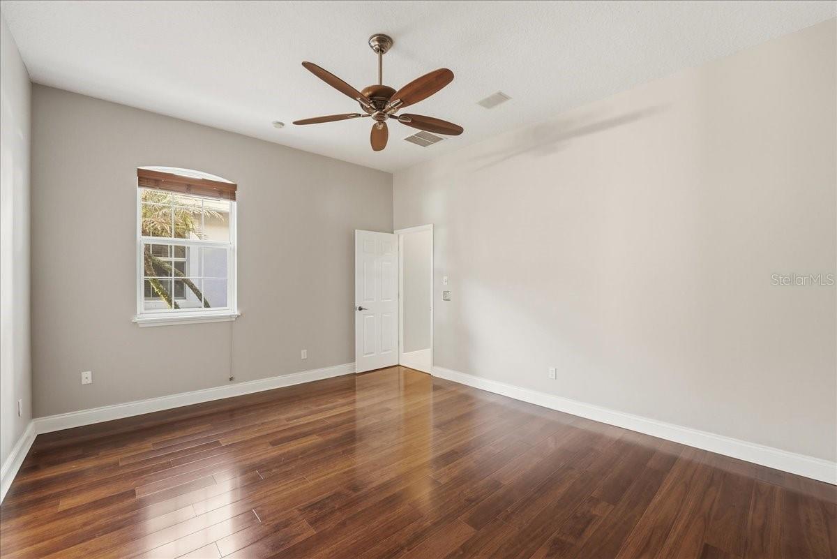 Image 30 of 39 For 10926 Woodchase Circle