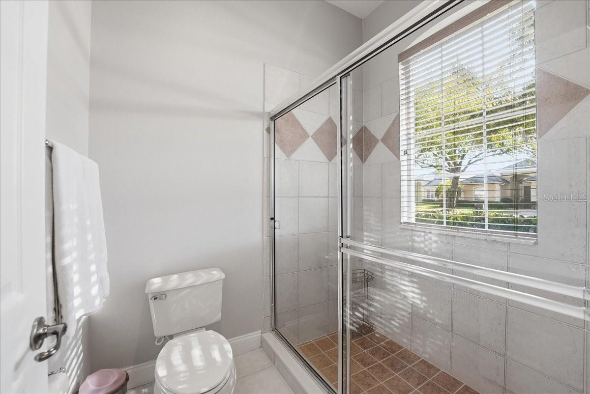 Image 32 of 39 For 10926 Woodchase Circle