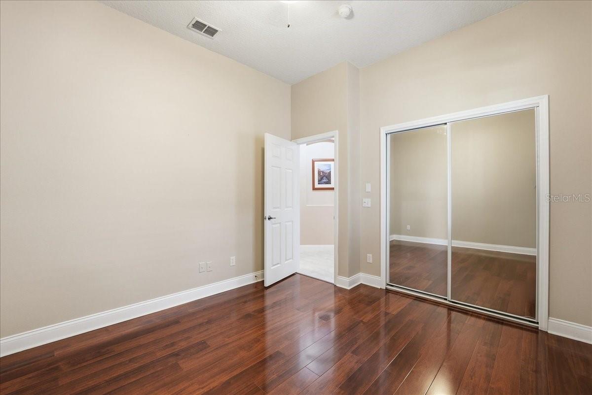 Image 36 of 39 For 10926 Woodchase Circle