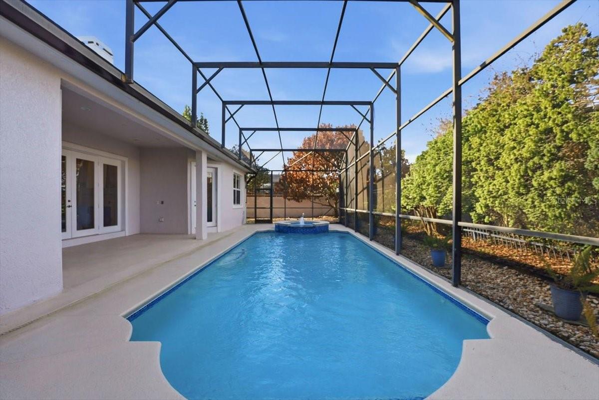 Image 9 of 39 For 10926 Woodchase Circle