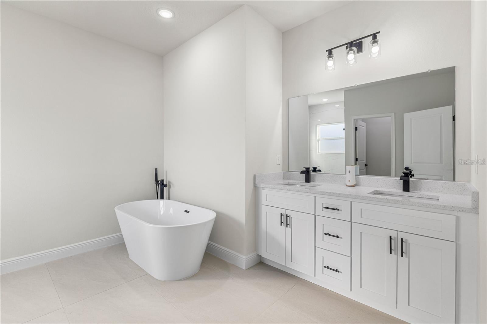 Image 16 of 44 For 265 Marion Oaks Manor