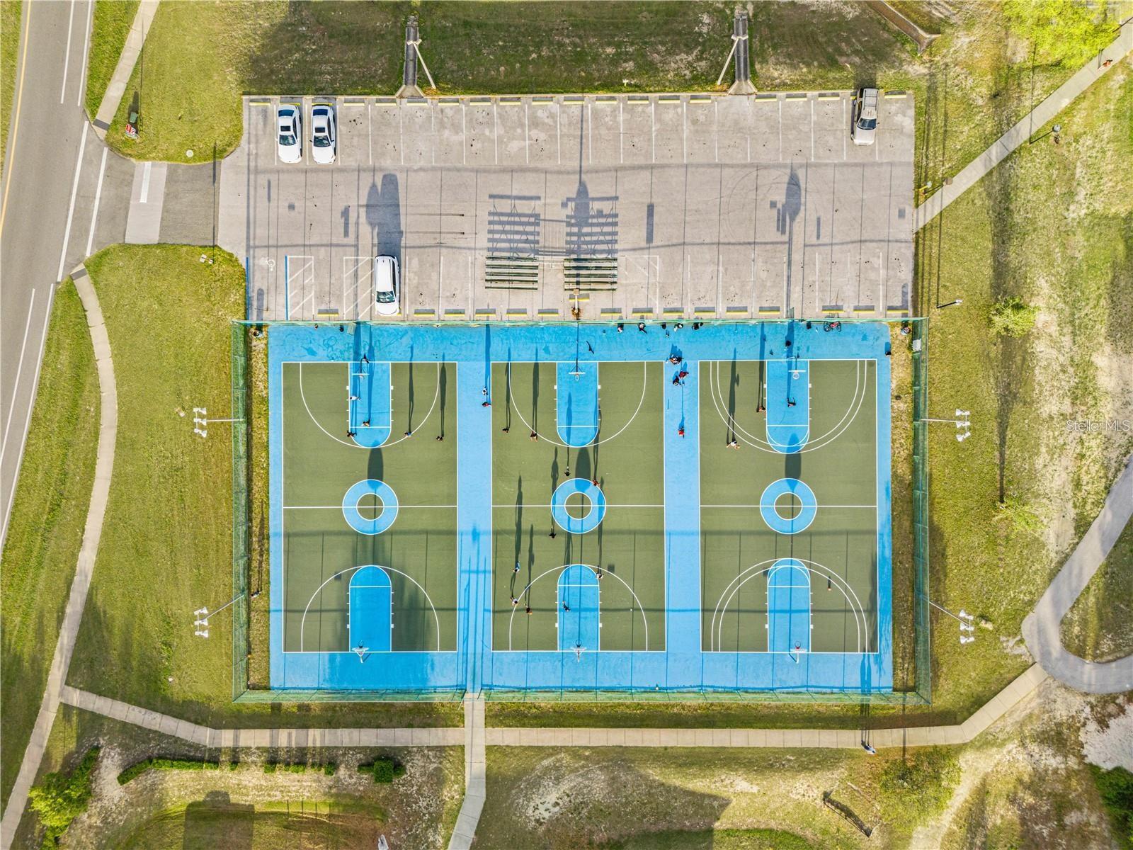 Image 39 of 44 For 265 Marion Oaks Manor