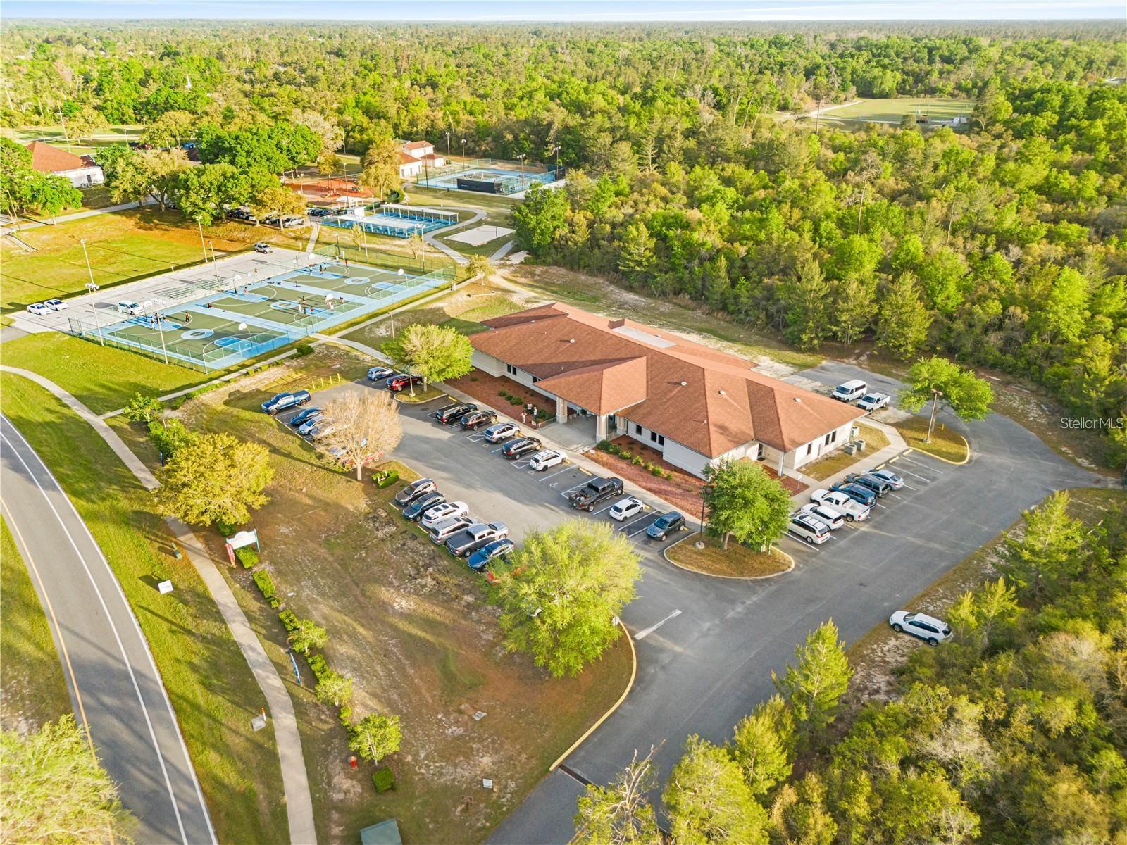 Image 41 of 44 For 265 Marion Oaks Manor