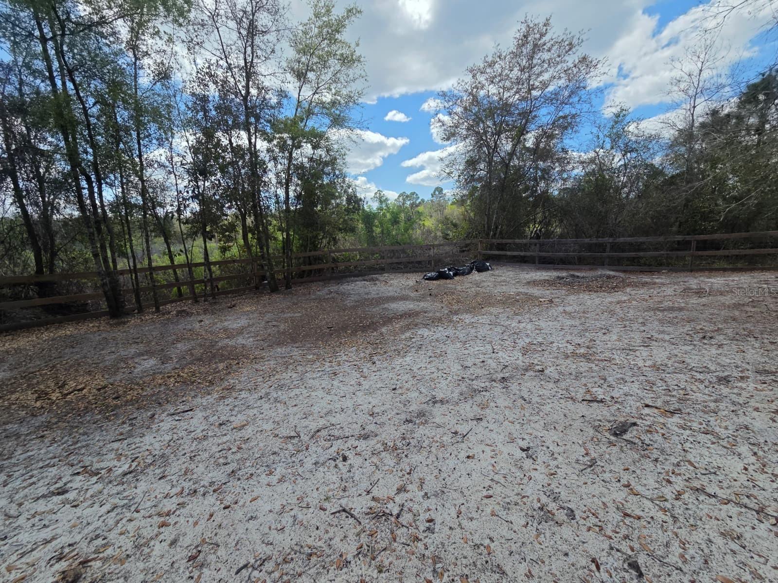 Image 18 of 30 For  3rd Avenue 