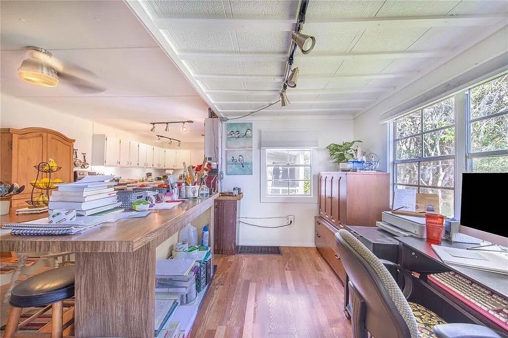 Image 7 of 12 For 2360 Lakeview Drive