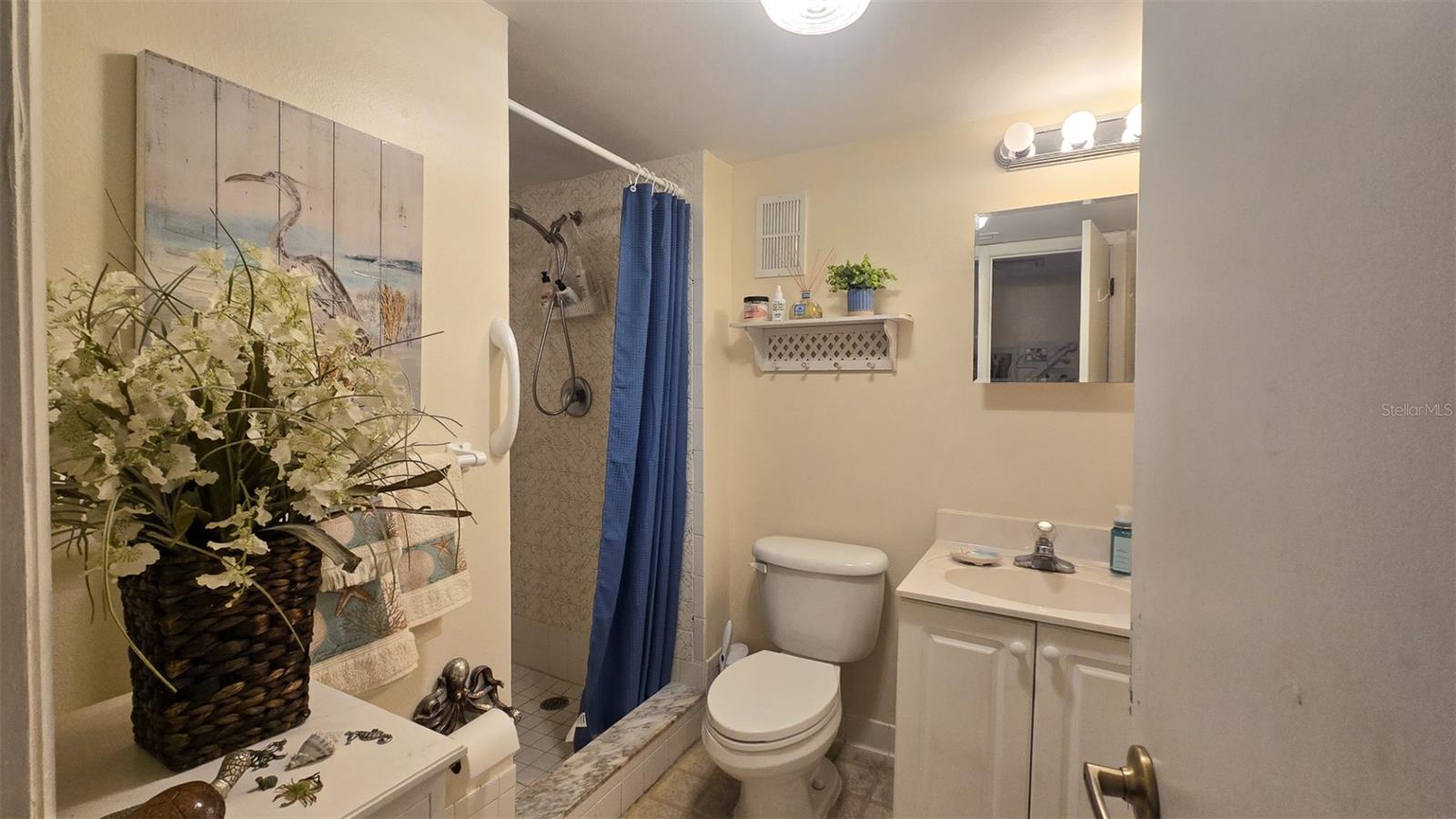 Image 27 of 37 For 1005 Knox Mcrae Drive A-104