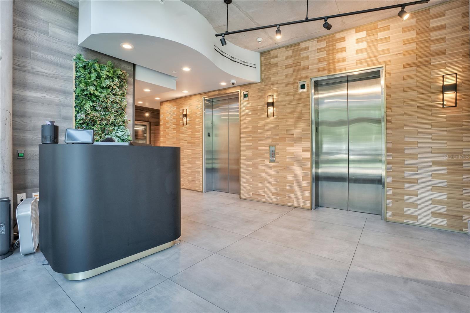 Image 5 of 52 For 525 Jackson Street 302