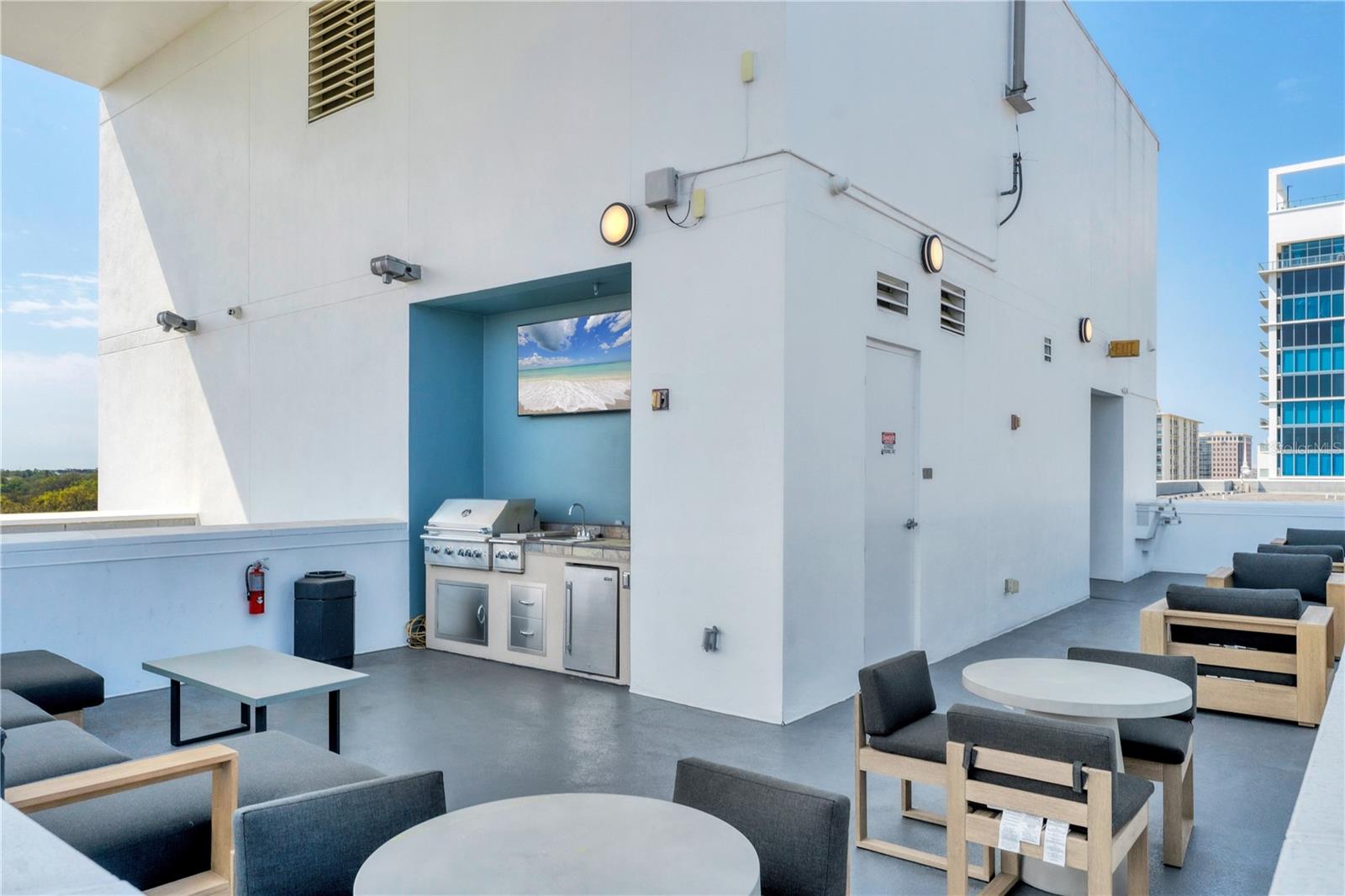 Image 50 of 52 For 525 Jackson Street 302