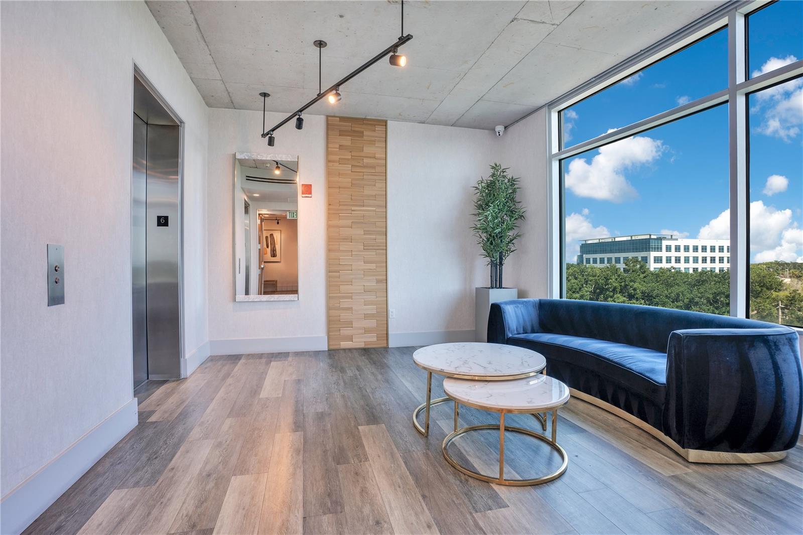 Image 6 of 52 For 525 Jackson Street 302