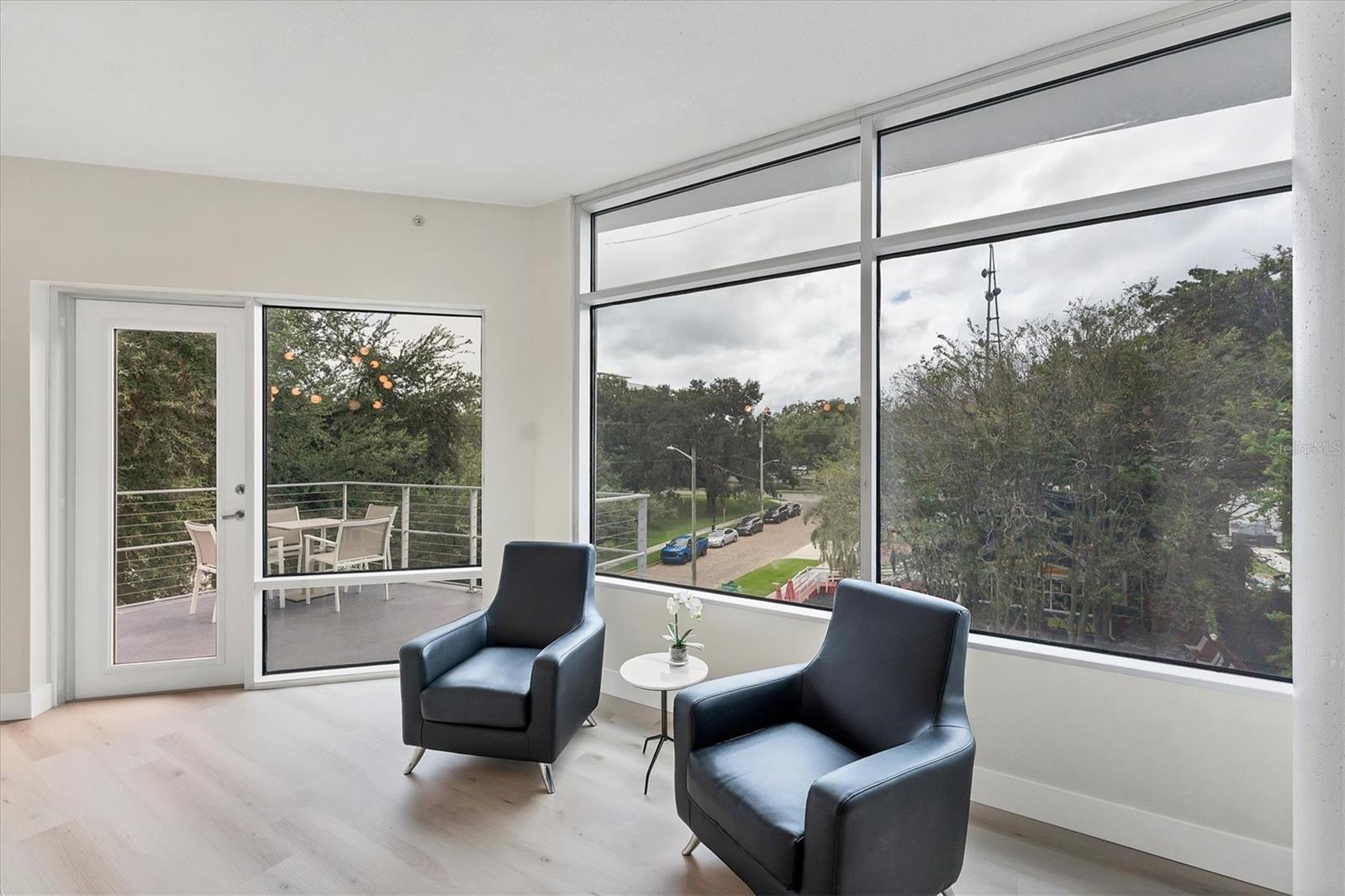 Image 8 of 52 For 525 Jackson Street 302