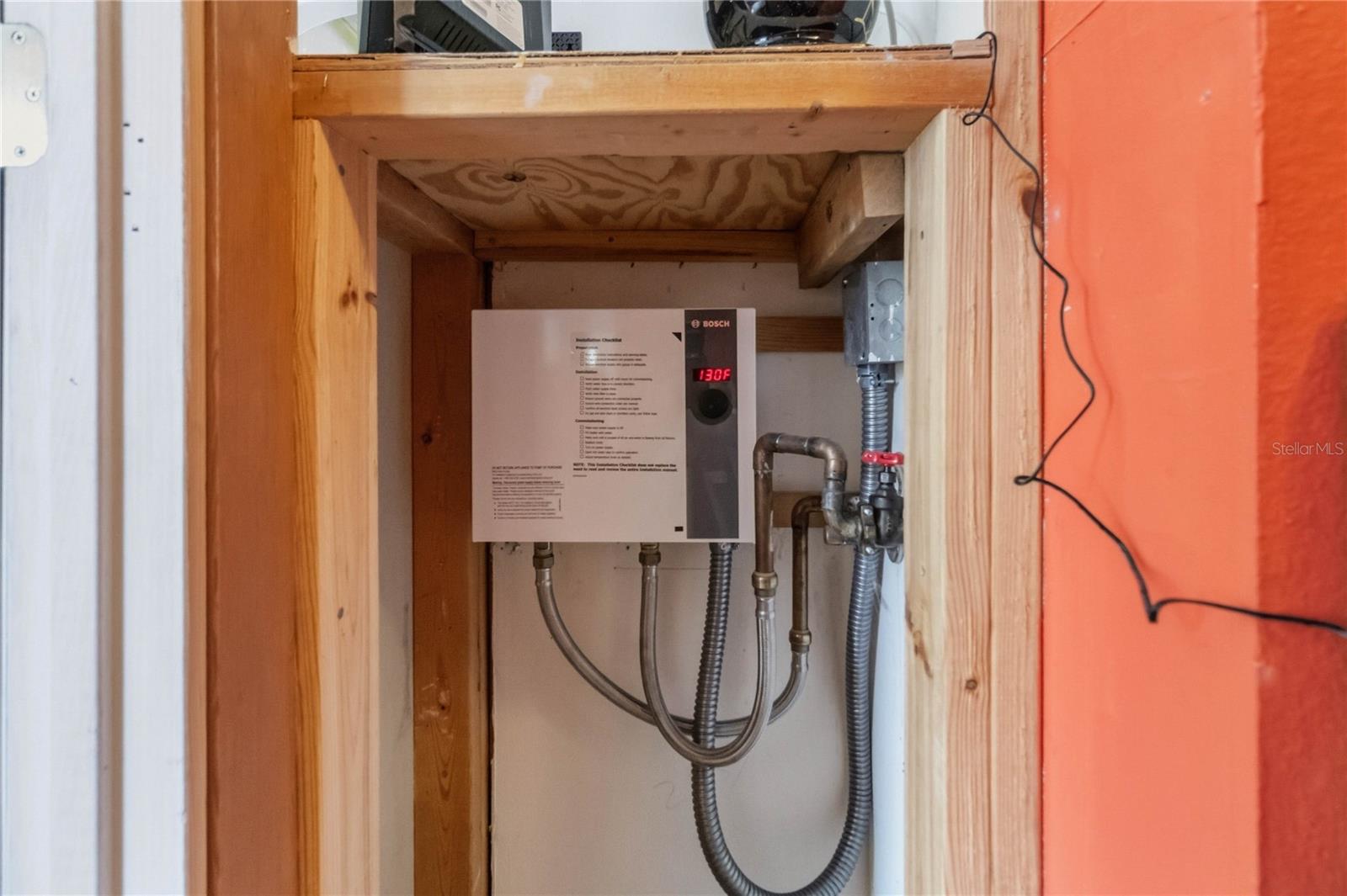 Image 18 of 25 For 102 Dorchester Square 102