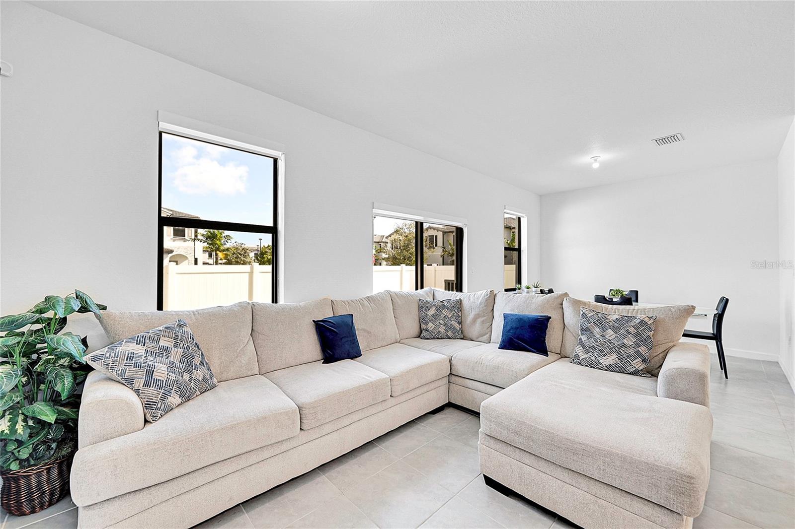 Image 6 of 38 For 20357 4th Path