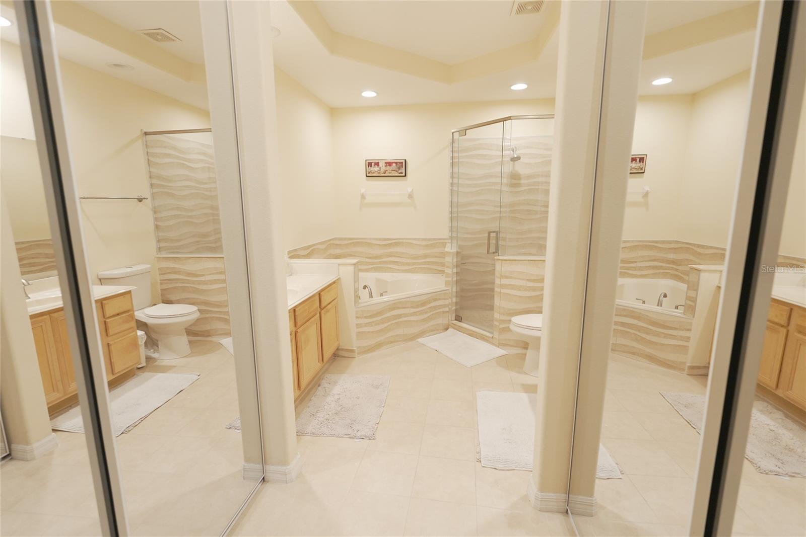 Image 19 of 36 For 2082 Chatham Place Drive