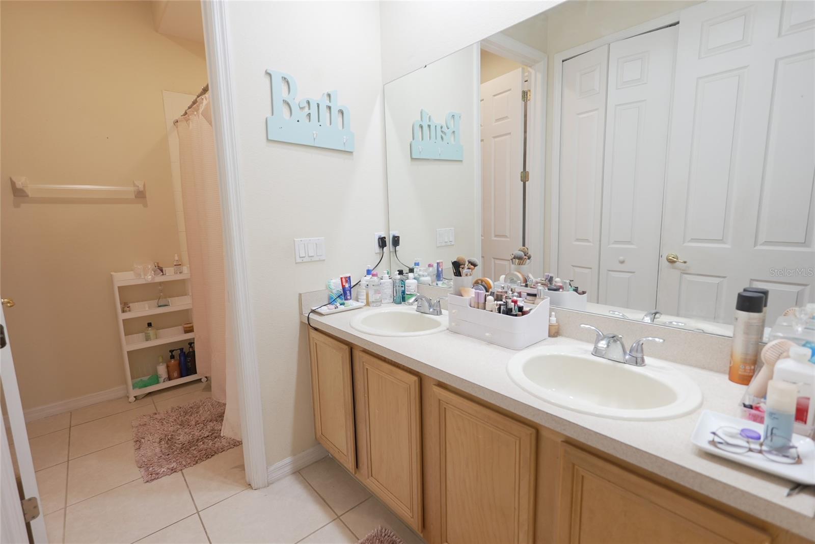 Image 25 of 36 For 2082 Chatham Place Drive